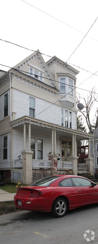 Building Photo - 7 Balsam Ave