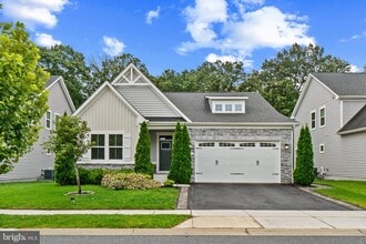 Building Photo - 2152 Nottoway Dr
