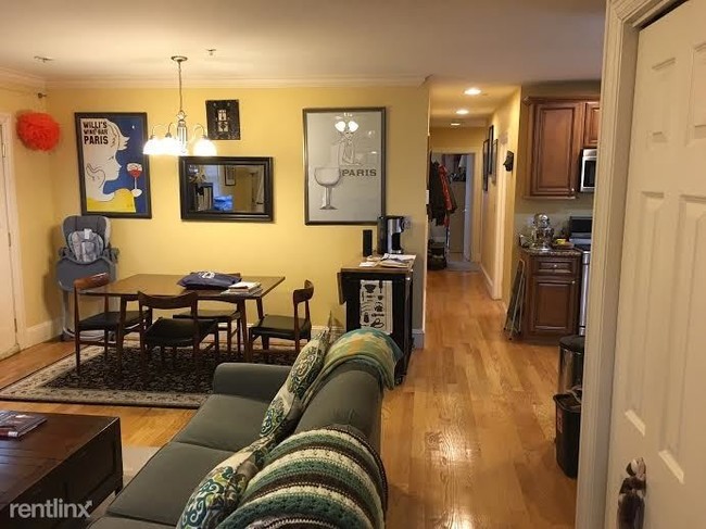 Building Photo - 3 br, 2 bath Apartment - 164 Boylston St