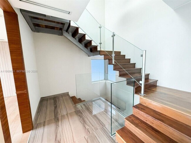 Foto del edificio - 92 SW 3rd St