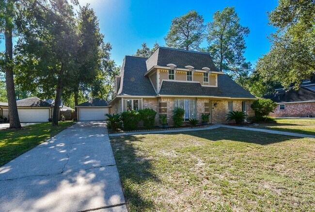 Foto del edificio - 4811 Shatner Dr