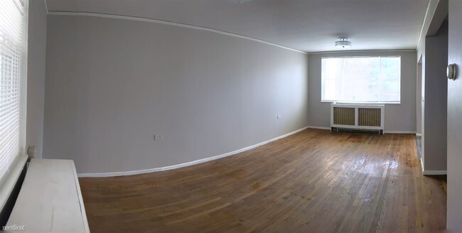 Building Photo - 3 br, 1.5 bath Townhome - 17 Foxworth Lane