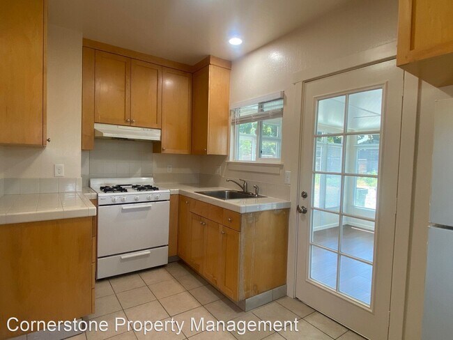 Foto del edificio - 1 br, 1 bath House - 1034 W Julian St