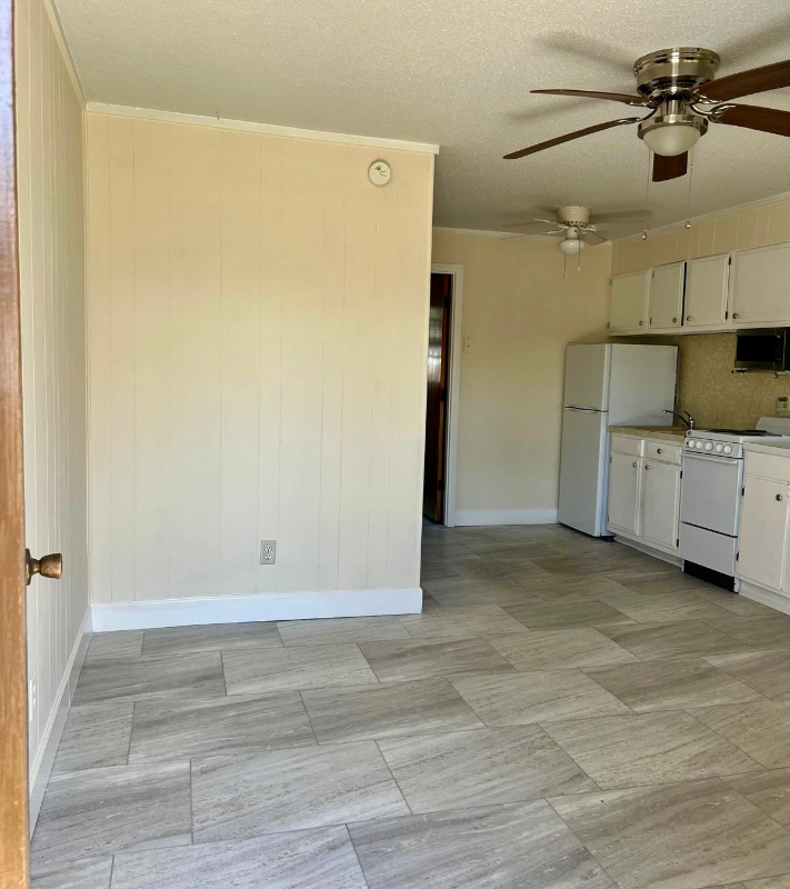 Foto principal - 818 Bay St