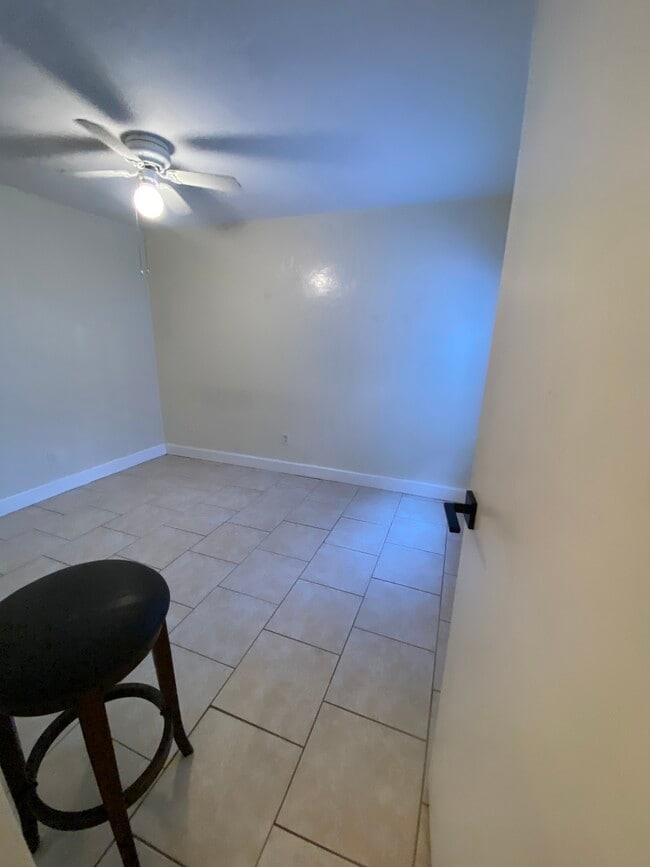 2858 Wonderwood Ln, Jacksonville, FL 32233 Townhome Rentals in