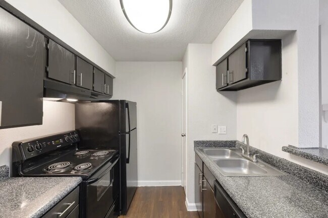 Foto del edificio - 2800 Ashford Trail Dr
