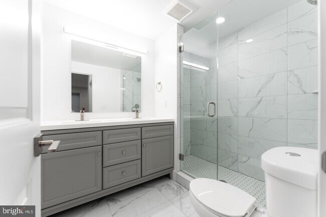 Foto del edificio - 2933 Salmon St