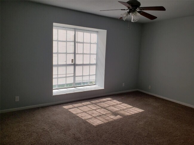 Building Photo - 2212 Lanier Dr