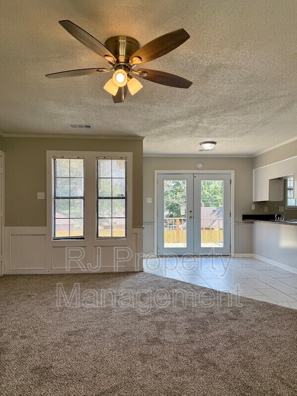 Building Photo - 3974 Almond Cove