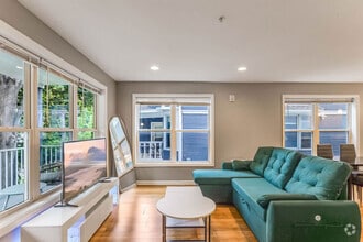 Building Photo - 2424 Lyndale Ave S