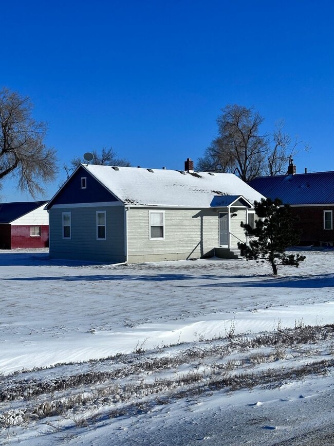Building Photo - 33076 County Rd 43