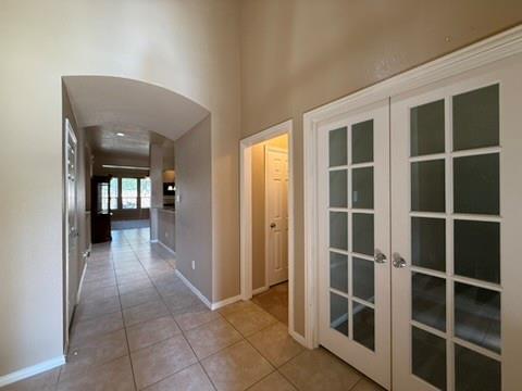 Building Photo - 909 Mangrove Dr