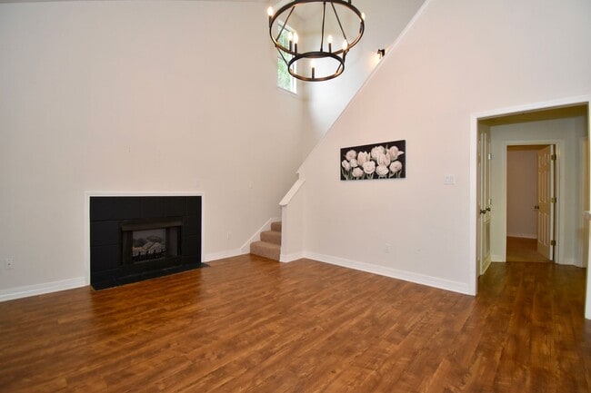 Building Photo - 3 Bed, 2 Bath Home in Ruston