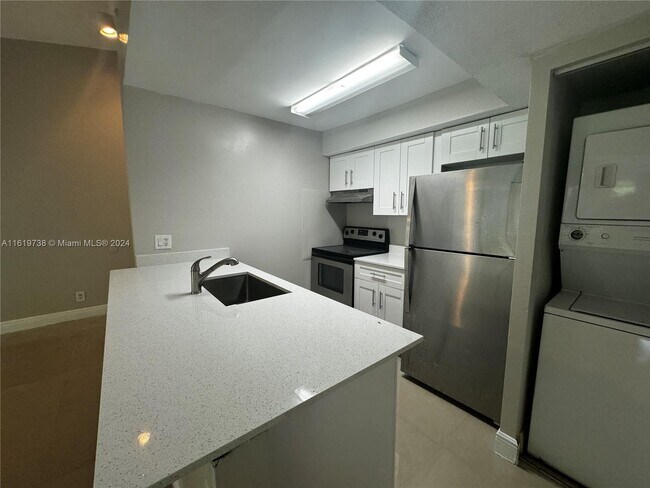 Foto del edificio - 5672 Rock Island Rd