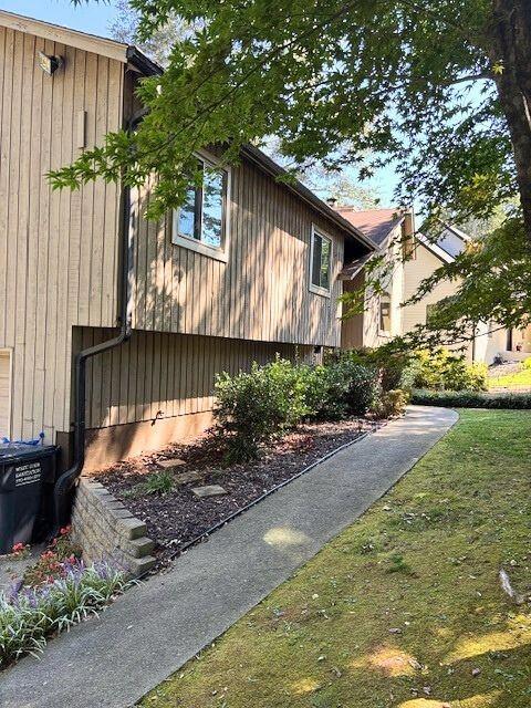 Building Photo - 1179 Justice Dr