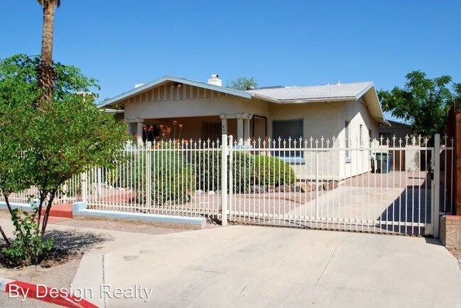 Building Photo - 3 br, 2 bath House - 809 E 9th St