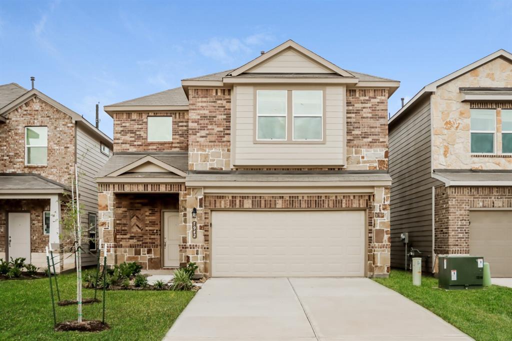 Foto principal - 7942 Cypress Country Dr