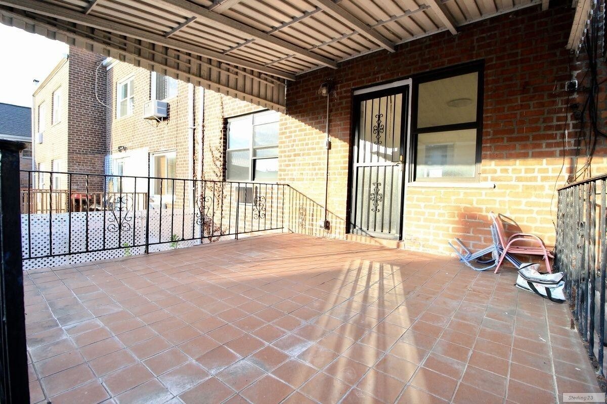 194242 77th St, Queens, NY 11370 Townhome Rentals in Queens NY