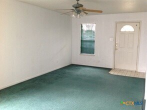 Building Photo - 4414 Ronald Dr