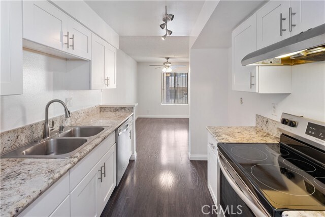 Foto del edificio - 433 S Manhattan Pl