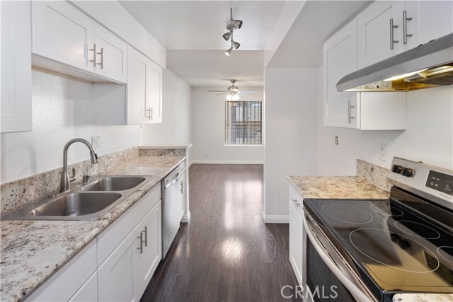 Building Photo - 433 S Manhattan Pl