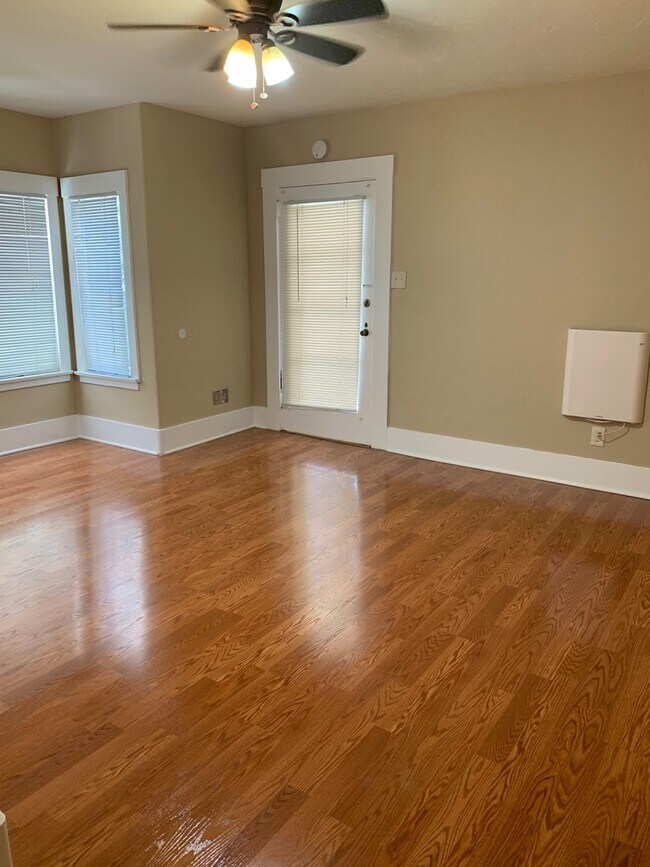 Foto del edificio - Cortez Hills: Large studio ready for immediate move in!