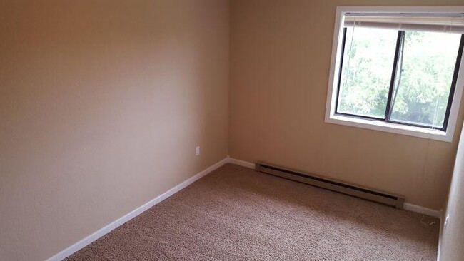 Building Photo - 3 bedroom in Billings MT 59105