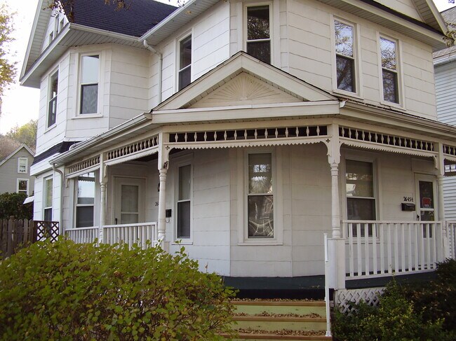 Building Photo - 2645 Jackson St