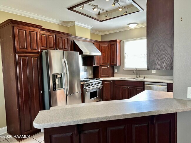 Foto del edificio - 9721 Buttercup Dr