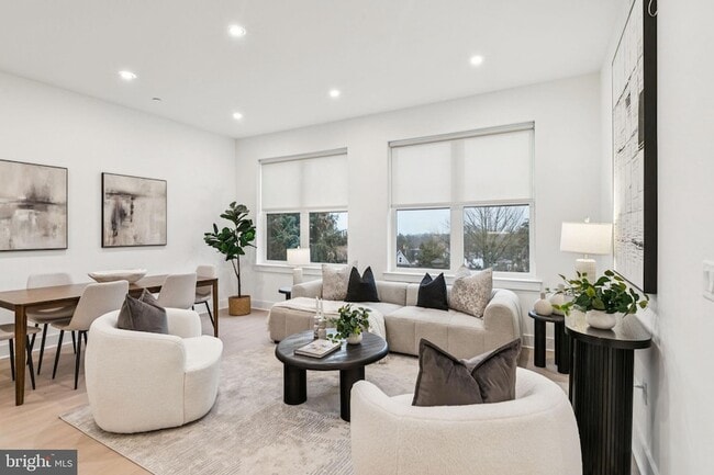 Photo - 30 W Allens Ln Apartment