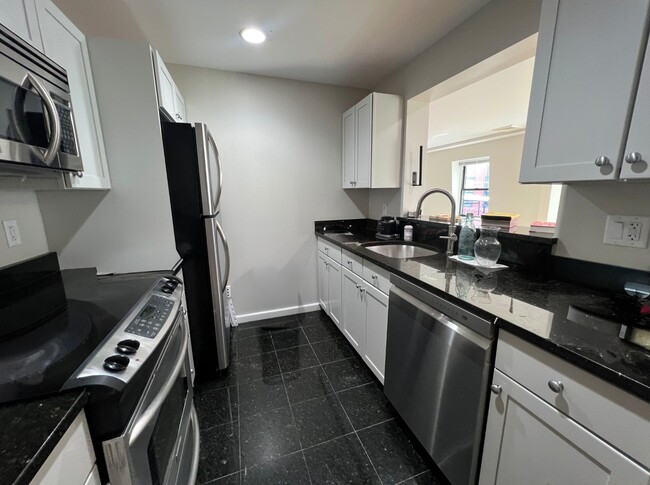 Foto del edificio - 1661 Washington St