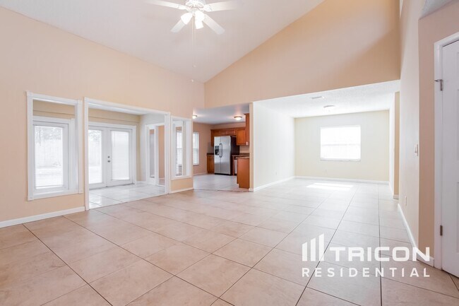 Foto del edificio - 1605 Long Pond Dr