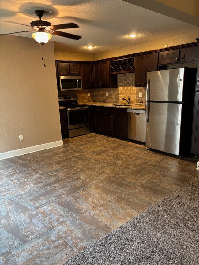 Foto del edificio - 4341 NE 83rd St