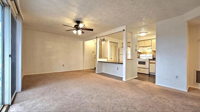 Foto del edificio - 4420 Groombridge Way #K