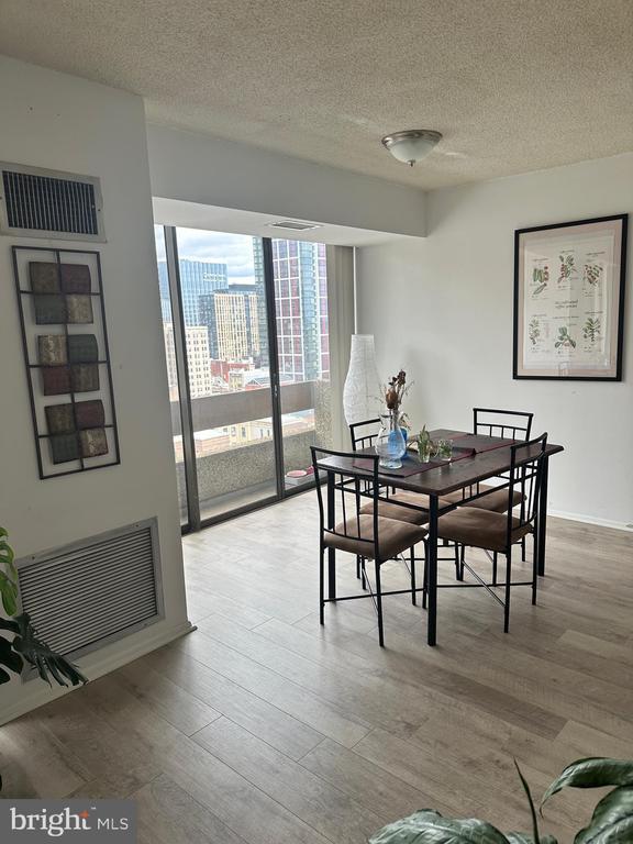Foto del edificio - 1326-42 Spruce St