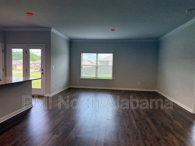 Building Photo - 106 Settlement Dr
