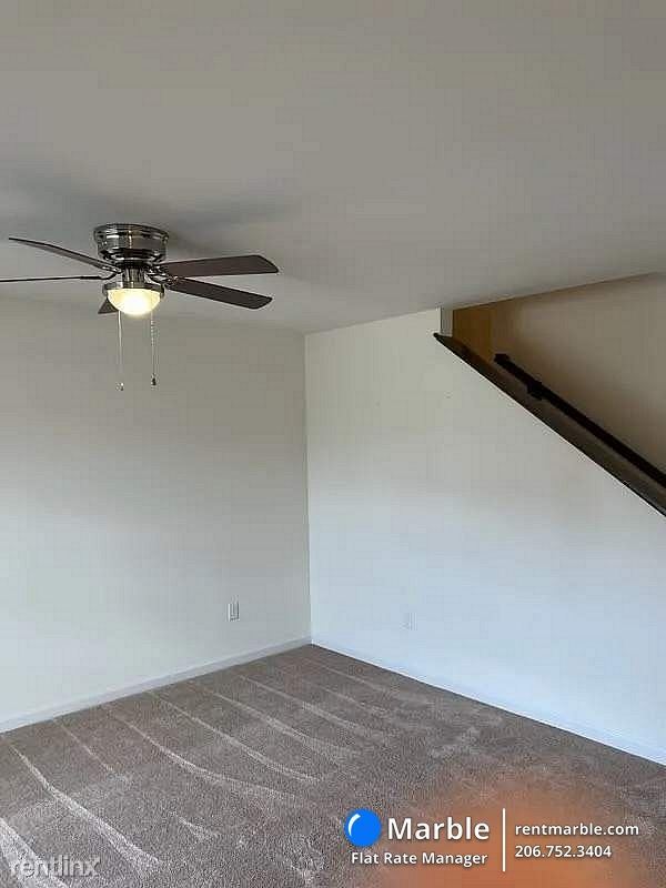 Building Photo - 4 br, 2.5 bath House - 614 Palisades Dr