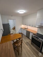Building Photo - 2385 Rue Coursol
