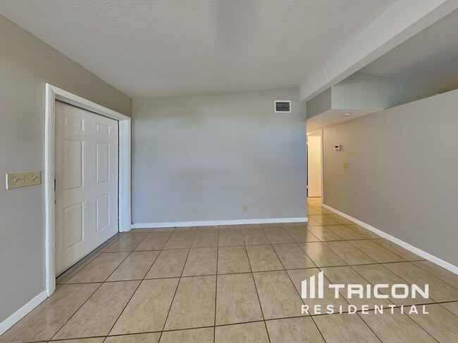 Foto del edificio - 2869 Webley Drive Largo FL