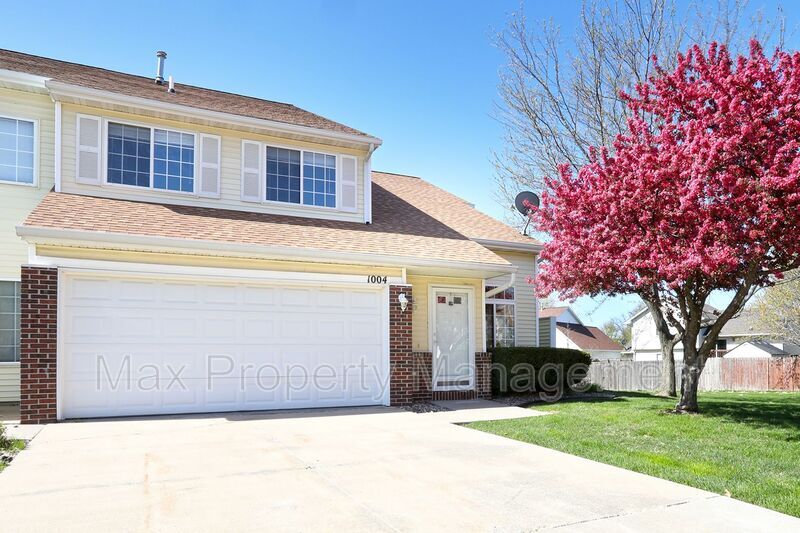 3701 Brook Ridge Ct Unit 1004, Des Moines, IA 50317 Condo for Rent