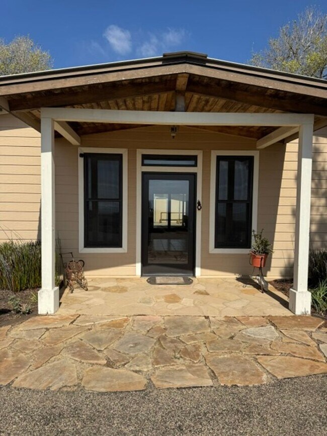 Foto del edificio - 1475 Cougar Ridge Rd