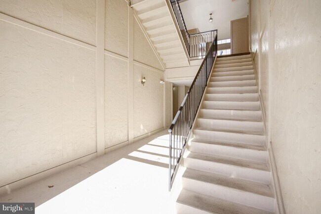Building Photo - 5920 Founders Crossing Ct