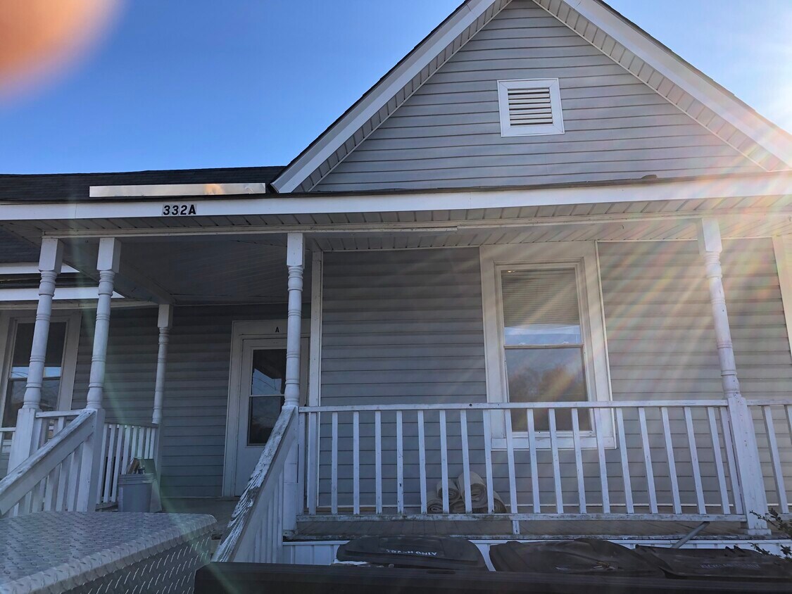 Foto principal - 332 E Windsor St