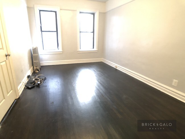 Foto del edificio - 2157 Ocean Ave