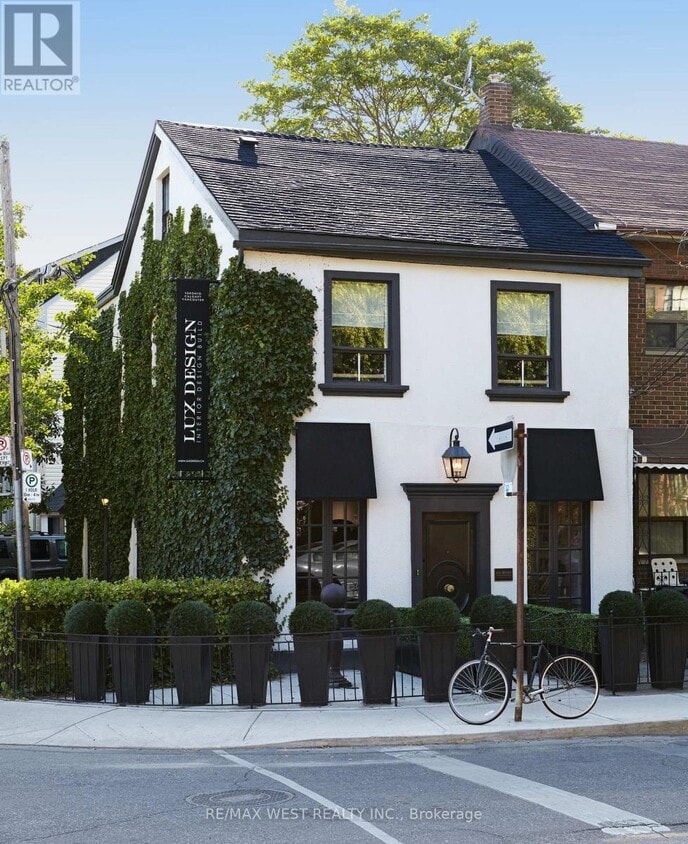 Primary Photo - 44 Tecumseth St.