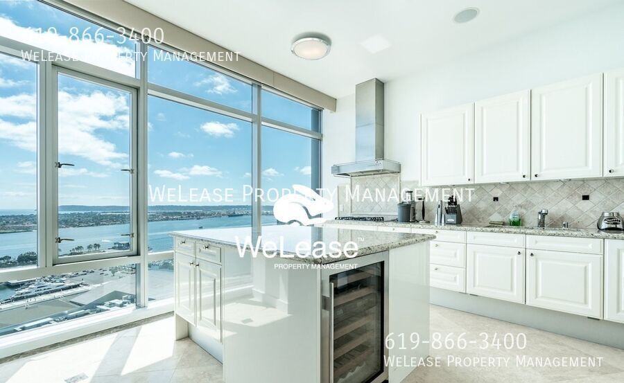 Primary Photo - Pristine Private Penthouse with Panoramic ...