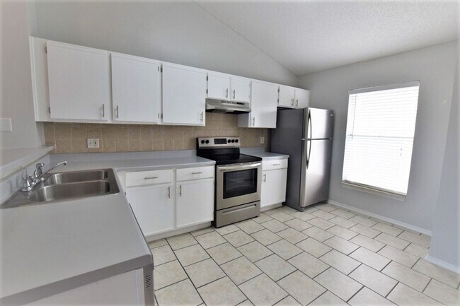 Foto del edificio - Upgraded 2 Bed 2 Bath Condo for Rent in Wi...