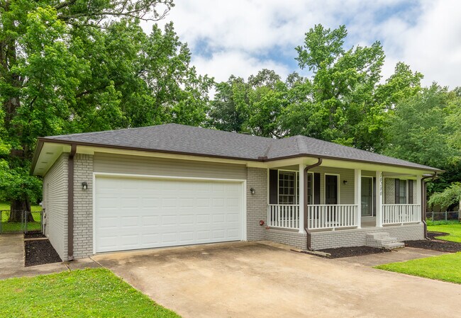 Foto del edificio - 10280 Long Meadow Rd