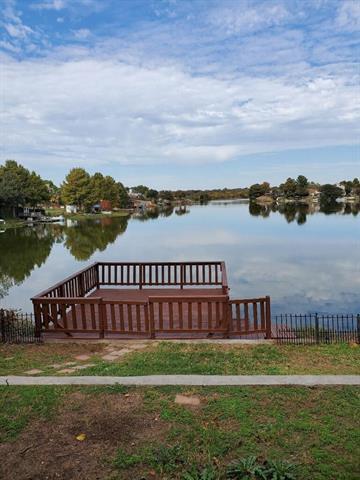 Foto del edificio - 1317 Lakeshore Dr