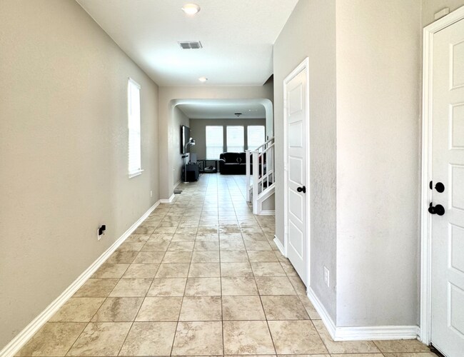 Building Photo - 3006 Old Almonte Dr